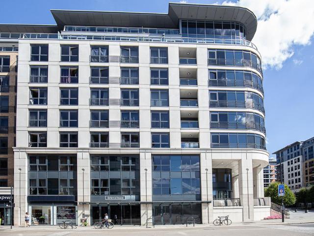 Flat for sale in Sands End, Greater London