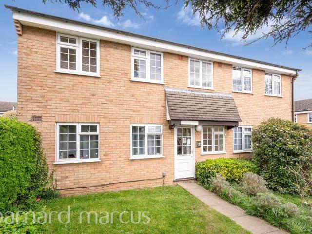 Flat for sale in Royal Borough of Kingston upon Thames, Greater London