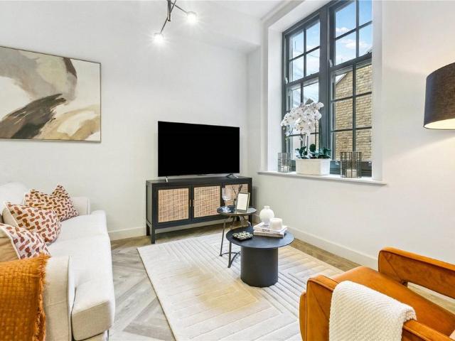 Flat for sale in Springfield Village, Greater London