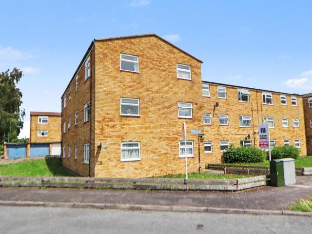 Flat for sale in Symonds Green, Shephall