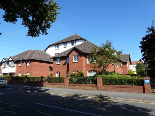 Flat for sale in Rhos-on-Sea, Colwyn Bay
