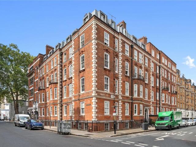 Flat for sale in London Borough of Camden, Greater London