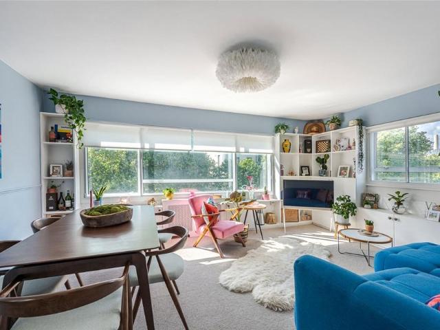 Flat for sale in Tachbrook Estate, Greater London