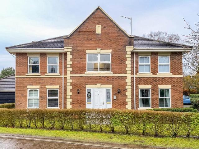 Flat for sale in Parklands, Cheadle Hulme