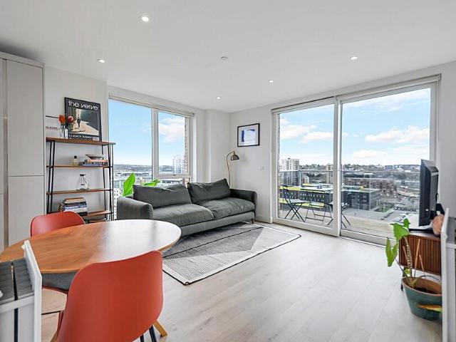 Flat for sale in Colindale, Isle Of Man