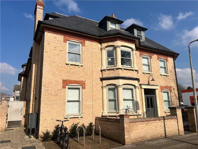 Flat for sale in Chesterton, Arbury