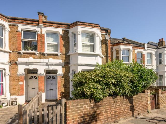Flat for sale in London Borough of Merton, Greater London