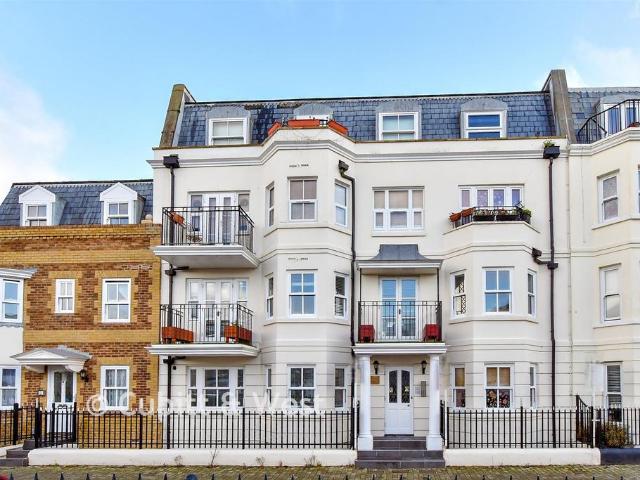Flat for sale in Clapham, West Sussex