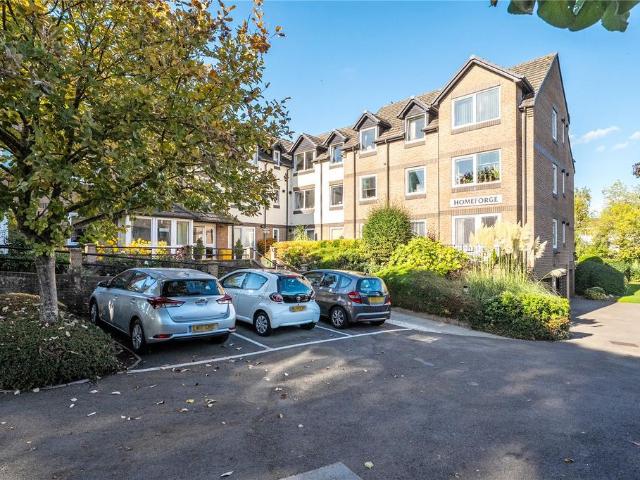 Flat for sale in Monmouth, Wales