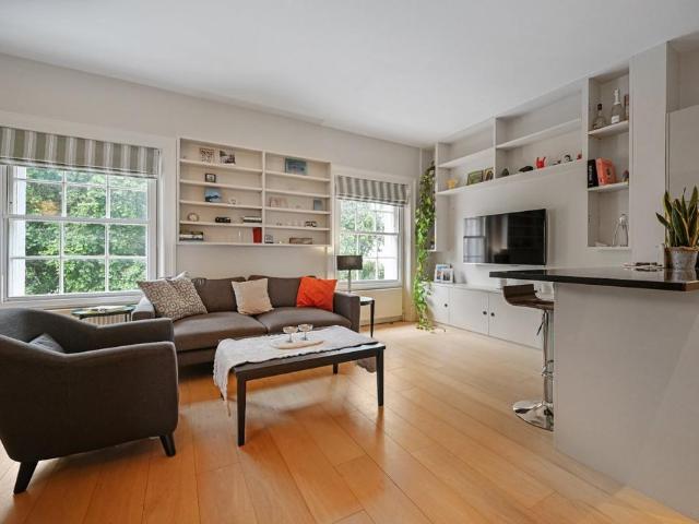 Flat for sale in Pimlico, Greater London