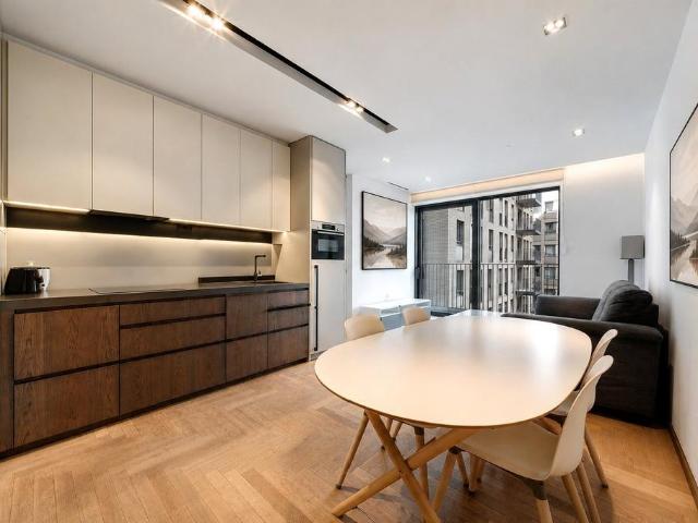 Flat for sale in King's Cross, Greater London