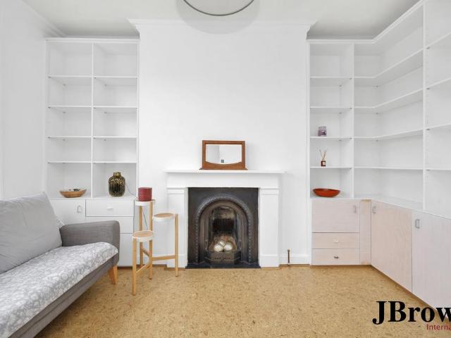 Flat for sale in London Borough of Lewisham, New Cross