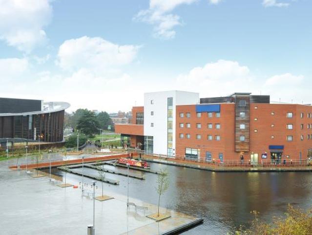 Flat for sale in Walton, Aylesbury