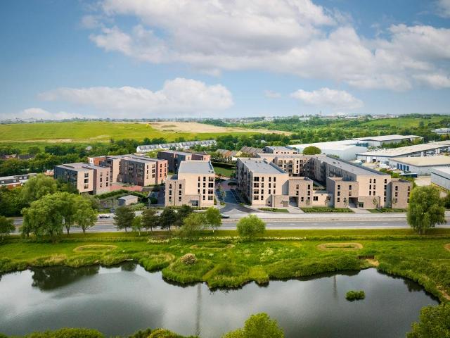 Flat for sale in Worcester Park Estate, Monks Orchard