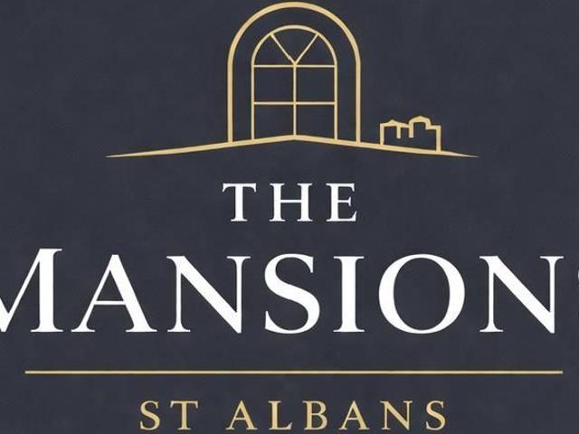 Flat for sale in St Albans, Five Acres