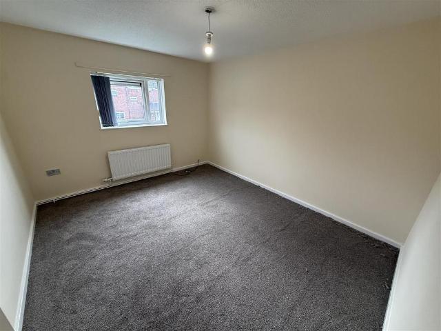 Flat for sale in Higher Bartle, Lancashire