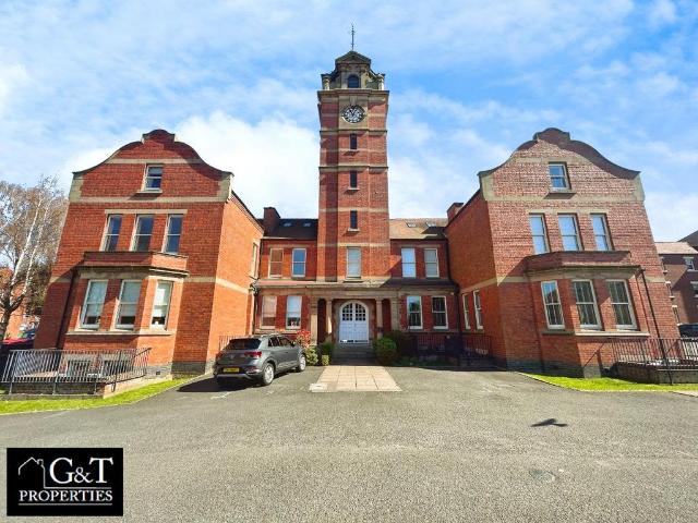 Flat for sale in Wordsley, West Midlands