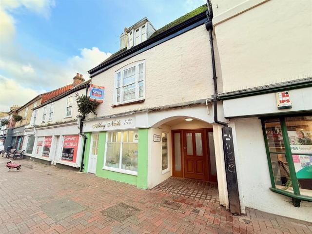 Flat for sale in Epping, Essex