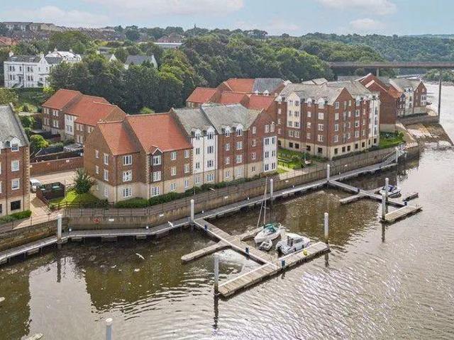 Flat for sale in Whitby, North Yorkshire