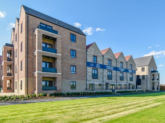 Flat for sale in Arbury, Cambridgeshire