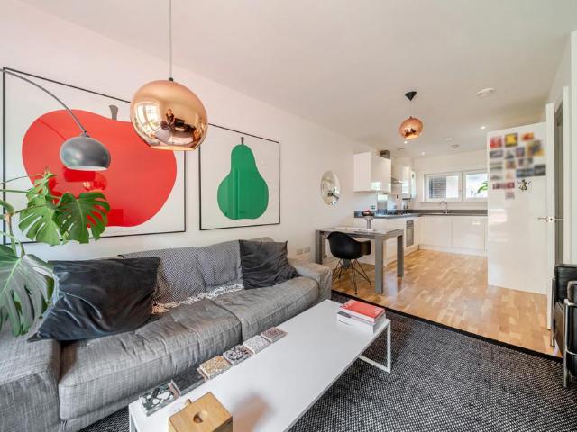 Flat for sale in Old Kent Road, Greater London