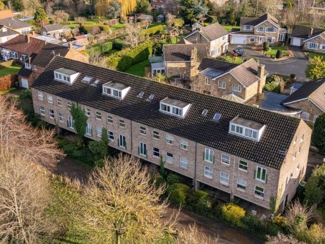 Flat for sale in High Field, York