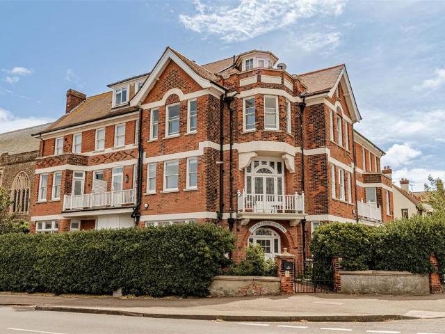 Flat for sale in East Cliftonville, Acol