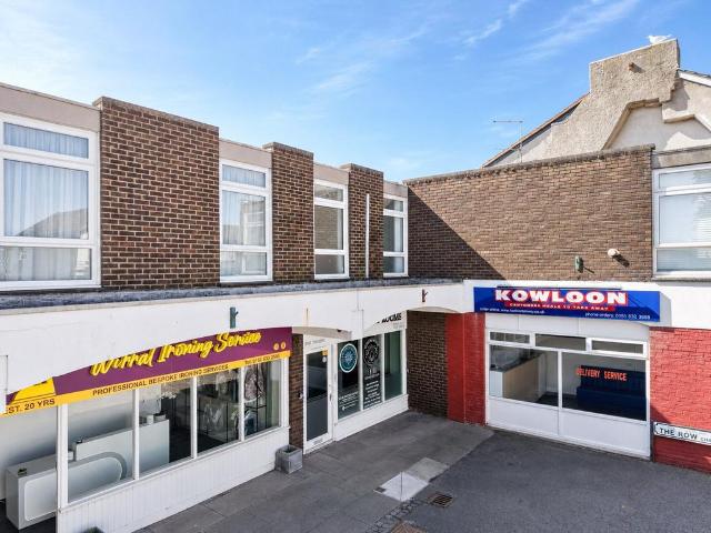 Flat for sale in Meols, Hoylake