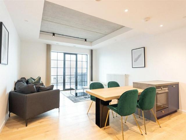 Flat for sale in Goodluck Hope, Cat Hill