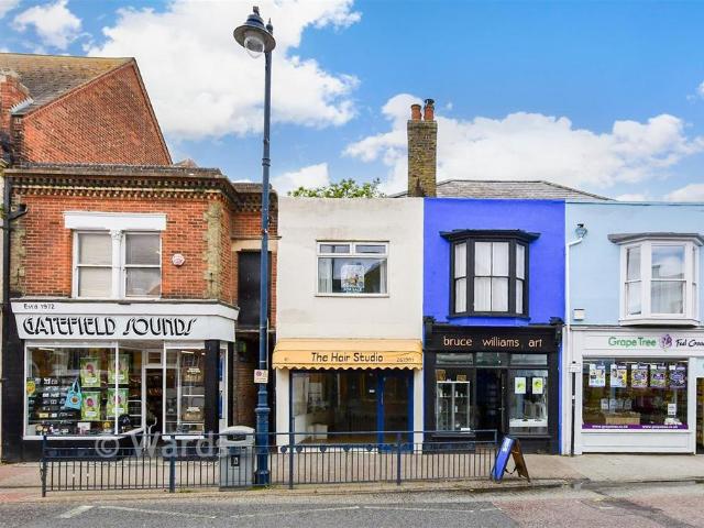 Flat for sale in Thurston Park, The Bridge