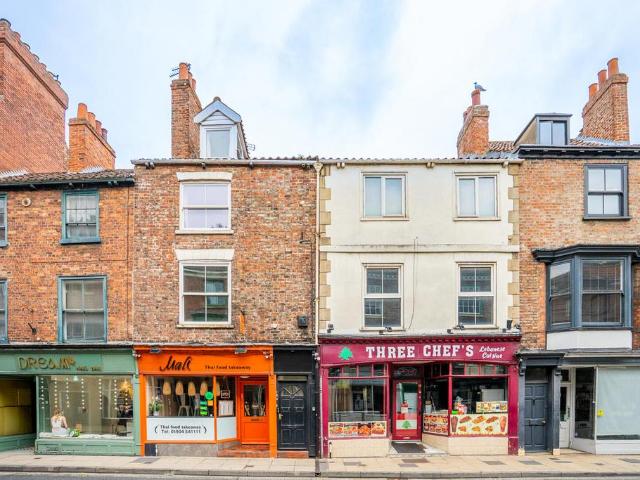 Flat for sale in High Field, York