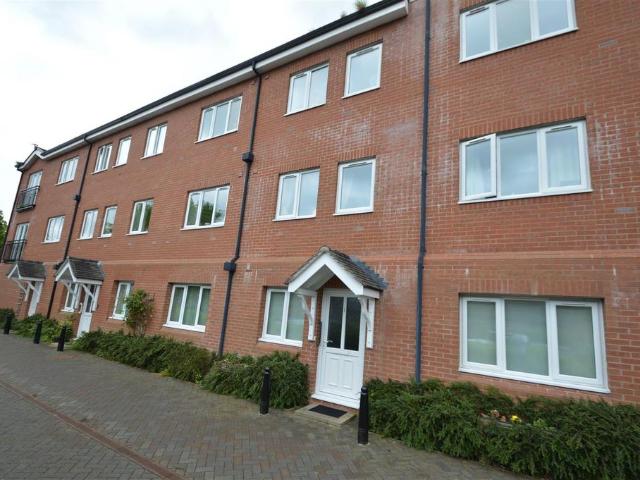 Flat for sale in Radbrook Green, Frankwell
