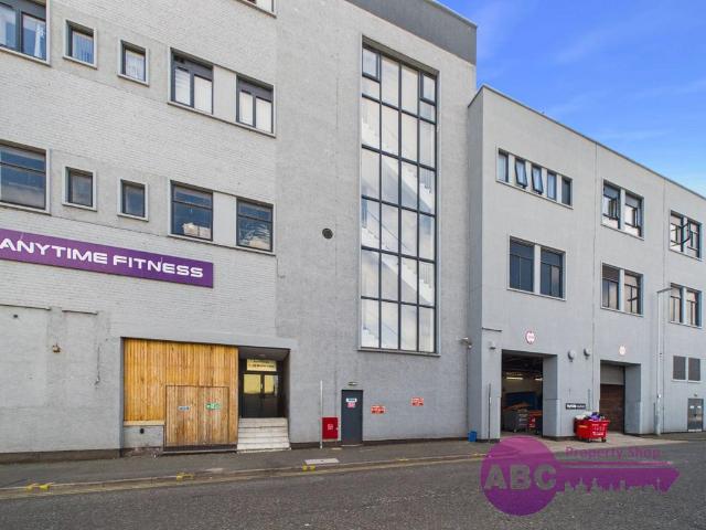 Flat for sale in Claughton, Birkenhead