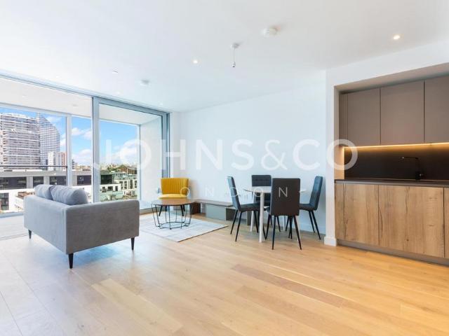 Flat for sale in Hoxton, Greater London