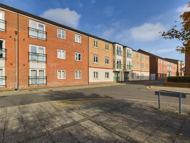 Flat for sale in New Boultham, Brayford