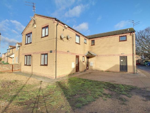 Flat for sale in Four Gotes, Cambridgeshire