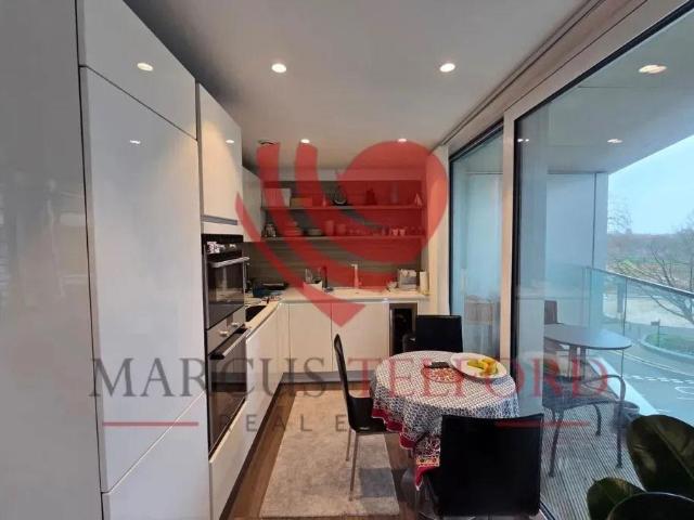 Flat for sale in Wandsworth, Greater London