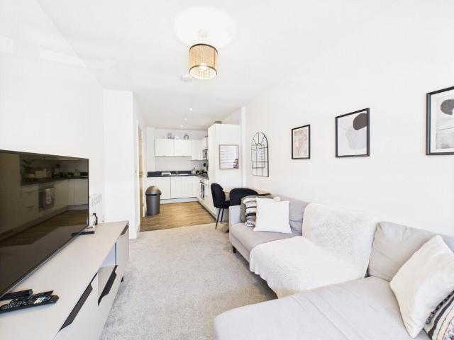 Flat for sale in Kingsthorpe, Northamptonshire