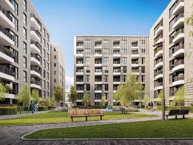 Flat for sale in Earlsfield, Greater London
