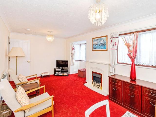 Flat for sale in Bassett, Isle Of Man