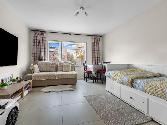 Flat for sale in Lower Halliford, Surrey