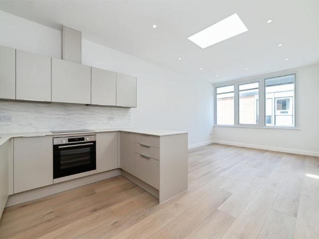 Flat for sale in Old Town, Shephall
