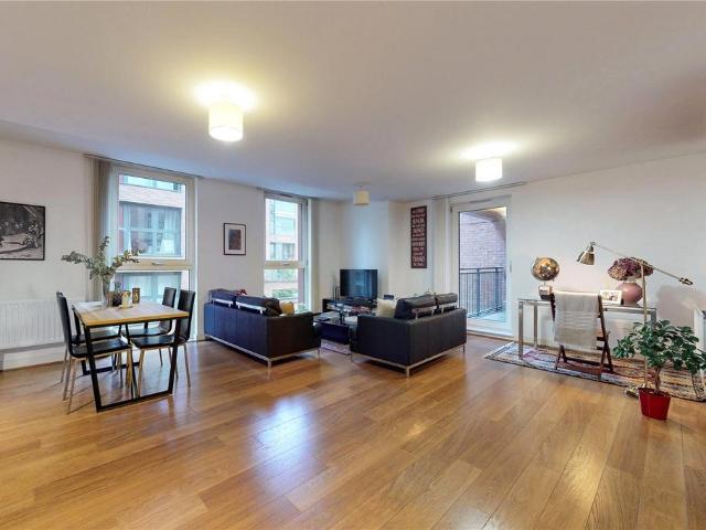 Flat for sale in Dalston, De Beauvoir Town