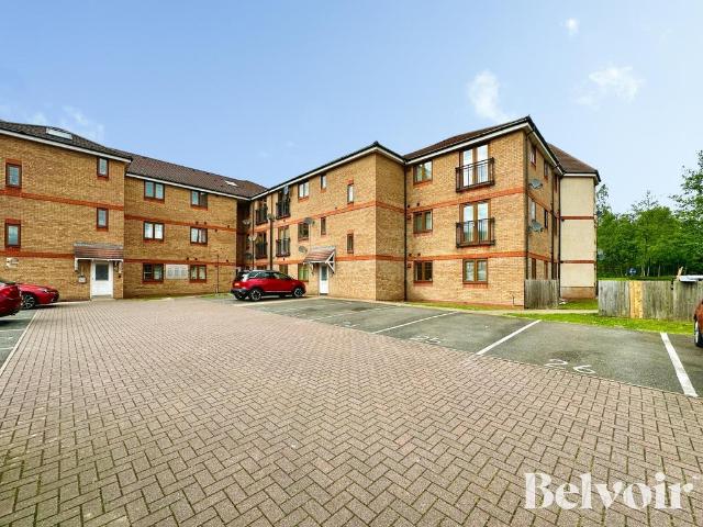 Flat for sale in The Flatts, Darlaston