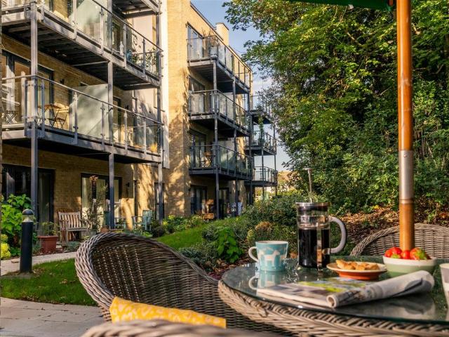 Flat for sale in Bromstone, Thanet