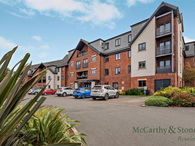 Flat for sale in Victoria Terrace, South Ribble