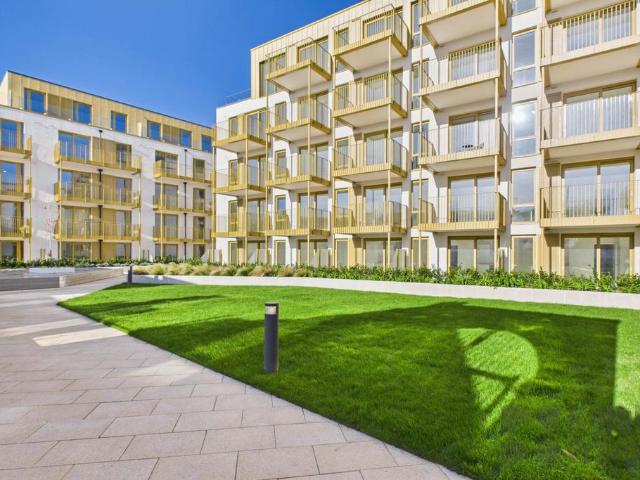 Flat for sale in St Helier, Greater London