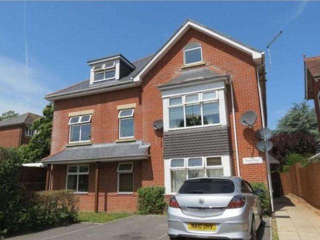 Flat for sale in Bournemouth