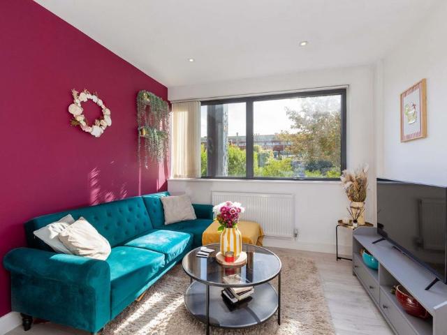 Flat for sale in Holyport, Bray