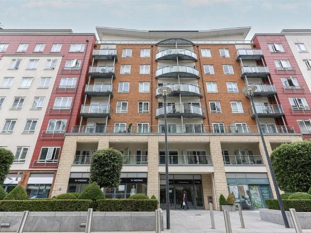 Flat for sale in Colindale, Greater London